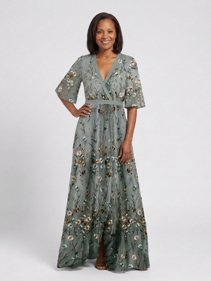 Brindley London | Floral V Neck Short Sleeve Maxi Dress